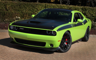 Green black car brick road - a black hood free wallpaper