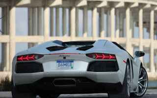 White sports car building red 2 - video art free wallpaper