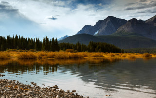 Lake mountains trees cloudy sky 48 - mountain and trees free wallpaper