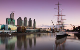Large boat harbor sunset city - a pink sky free wallpaper