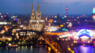 City skyline bridge cathedral night - free architecture wallpaper