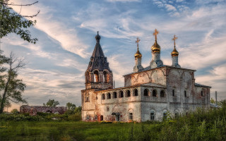Castle tower cloudy sky field - andrey ryabovichev free wallpaper