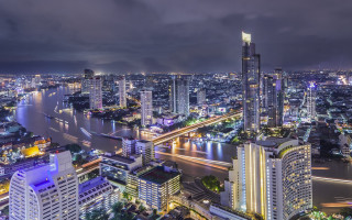 Cityscape river bridge night lights - free city wallpaper