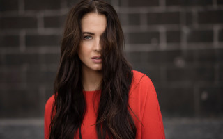 Woman longhair redshirt brickwall barbizon - long dark hair free wallpaper