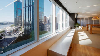 City view river bridge bench - a large window free wallpaper