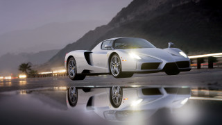 White sports car mountain night - its reflection free wallpaper