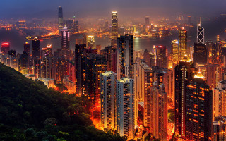 City night lights mountain ruins - a mountain in the foreground free wallpaper