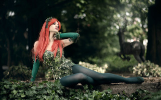 Woman red hair green makeup - cosplay free wallpaper