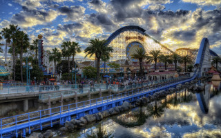 Rollercoaster palmtrees clouds sunset tokyo - pixar and disney animation free wallpaper