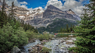 Mountain river forest boat sky - a red boat free wallpaper