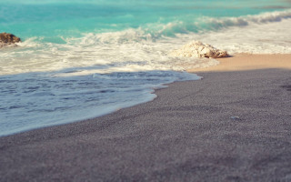 Beach waves rocks sand tilt - the sand free wallpaper