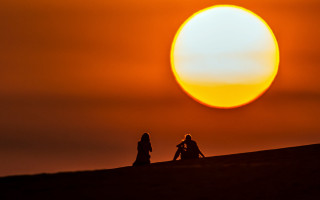 Hill sunset silhouette microscopic children - the distance free wallpaper