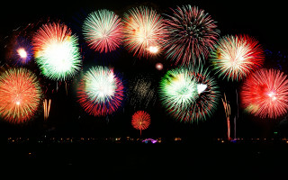 Fireworks night sky city kimono - free new year wallpaper
