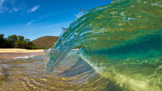 Breaking wave sandy beach clear - sandy free wallpaper
