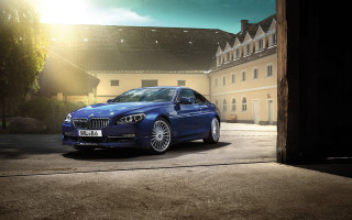 Blue car large building sunshine - a large building free wallpaper
