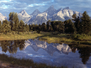 Mountain lake reflection trees sky 7 - tree and grass free wallpaper