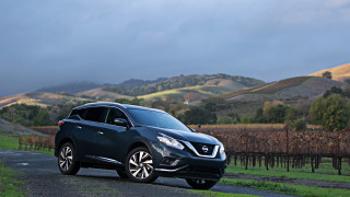 Black car vineyard hill cloudy - a hill in the distance free wallpaper