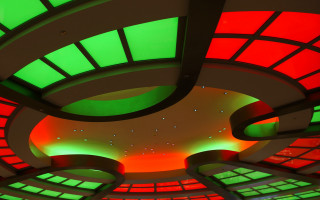 Ceiling windows lights green red - a ceiling free wallpaper