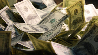 Money pile table neoism stock - a pile of money free wallpaper