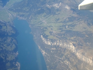 River view airplane wing mountain - carl hoppe free wallpaper