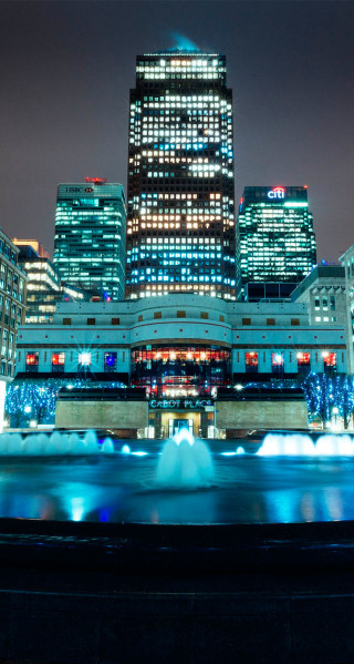 City skyline fountain night lights - christopher wren free wallpaper