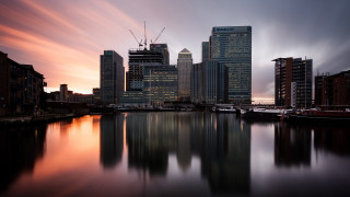 City skyline water boat view - christopher wren free wallpaper