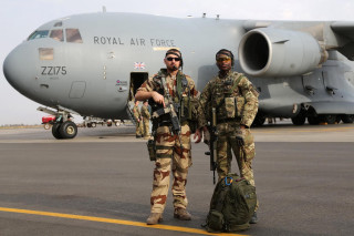 Camouflage men airforce plane luggage - photo real free wallpaper