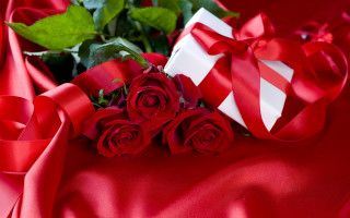 Romantic roses gift box satin - rose free wallpaper for desktop