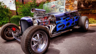 Blue black flamed engine large - body free wallpaper