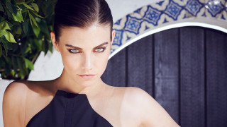 Araceli gilbert piercing eyes blurry - piercing free wallpaper