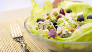 Salad olives lettuce dressing bowl 2 - a bowl free wallpaper