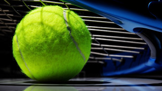 Tennis ball racket foreground background - a tennis ball free wallpaper
