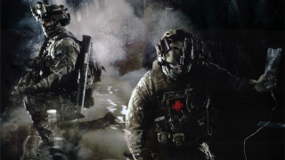 Soldiers camouflage smoke fog tunnel - their face free wallpaper