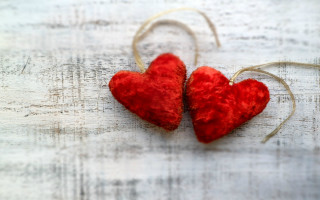Red hearts hanging knot romantic 3 - florianne becker free wallpaper
