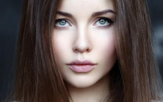 Woman longbrownhair blueeyes photorealistic EszterMattioni - shaded free wallpaper