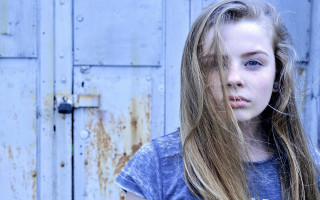 Girl long hair door blue - barbizon school free wallpaper