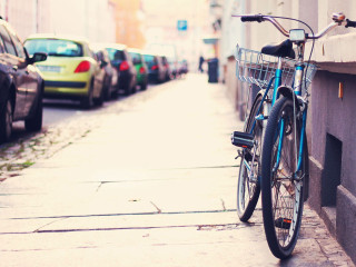 Bike street florence engelbach shallow - the side of the street free wallpaper