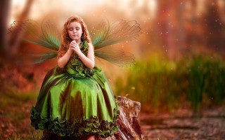 Young girl fairy wings forest - fantasy magic free wallpaper