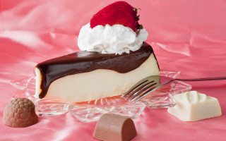 Pastel cake strawberry fork chocolate - a piece of cake free wallpaper