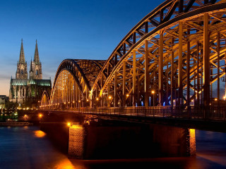 Bridge tower cityscape night lights - berlin secession free wallpaper