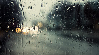 Rain covered window yellow traffic 2 - a photorealistic painting free wallpaper