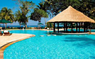 Large pool gazebo lounge chairs - a large pool free wallpaper