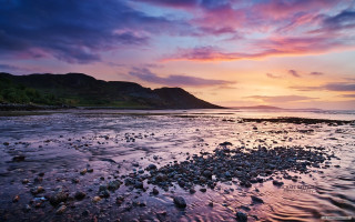 Sunset rocky beach mountain background - beautiful landscape free wallpaper