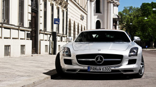 White mercedes benz futurism chrome - a white mercedes benz benz benz benz benz benz benz benz benz benz benz benz benz benz benz benz benz benz benz benz benz benz free wallpaper