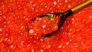 Spoon red beads yellow handle - a spoon free wallpaper