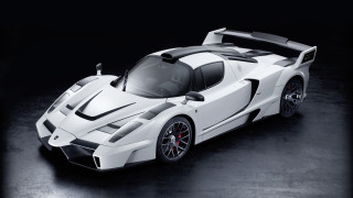 White sports car black stripe 6 - ultra free wallpaper