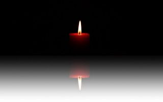 Gothic candle reflection raytraced black - a reflective surface free wallpaper