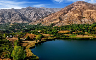 Lake mountains trees blue sky 44 - amir zand free wallpaper