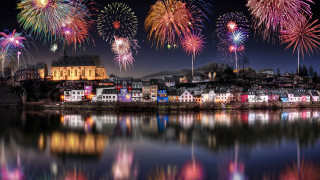 City fireworks lake mystical colors - free new year wallpaper