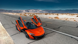 Desert car mountains open doors - nice looking car free wallpaper
